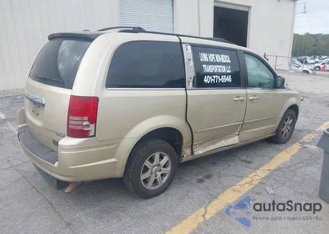 2010 Chrysler Town & Country Touring из США, поврежденный, VIN 2A4RR5DX0AR472654